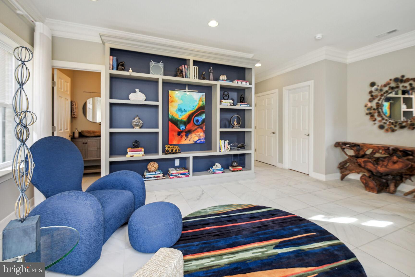 CROWN FARM - Residential