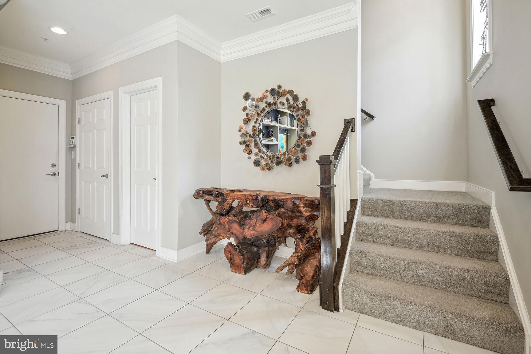 CROWN FARM - Residential