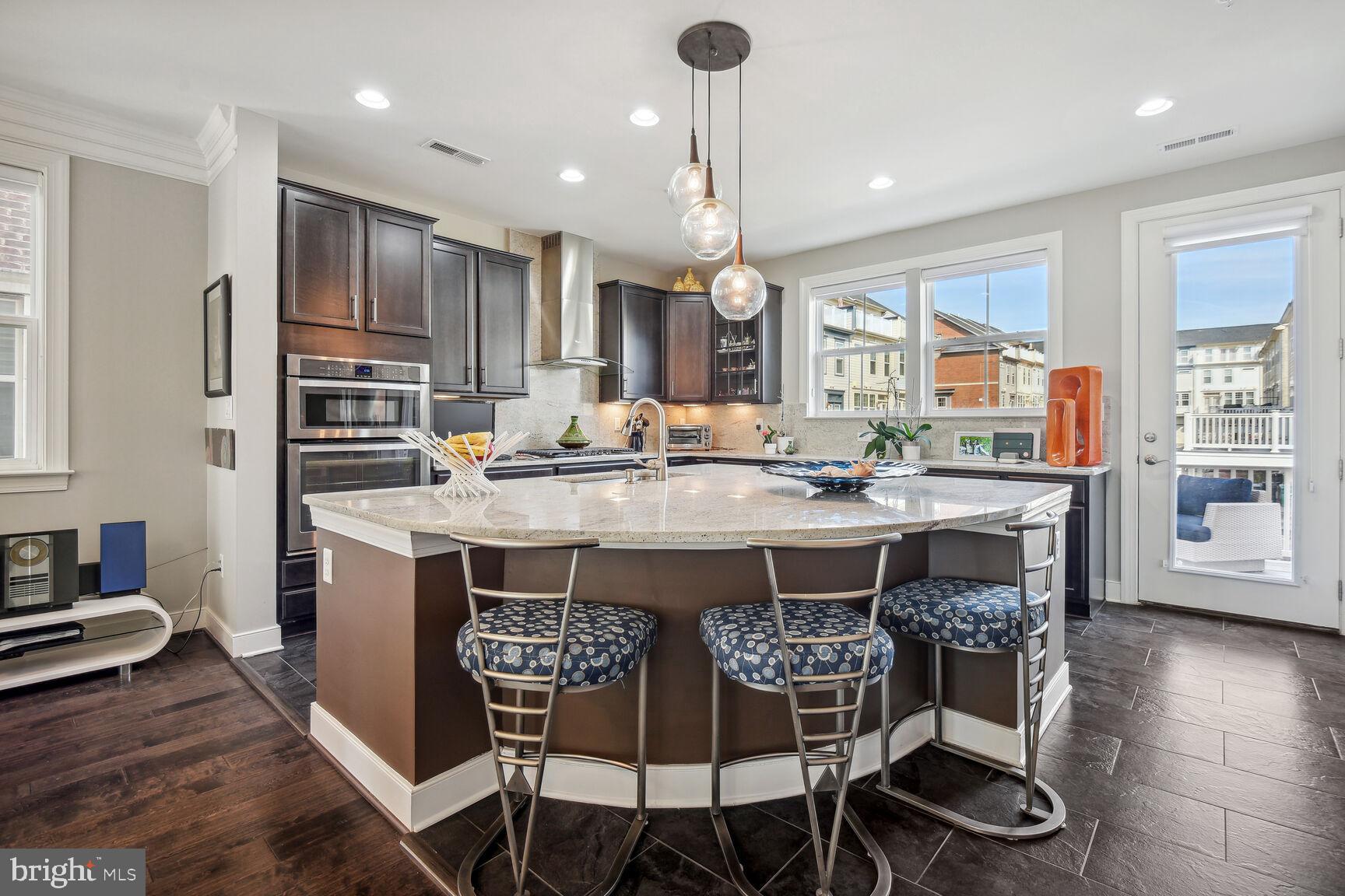 CROWN FARM - Residential