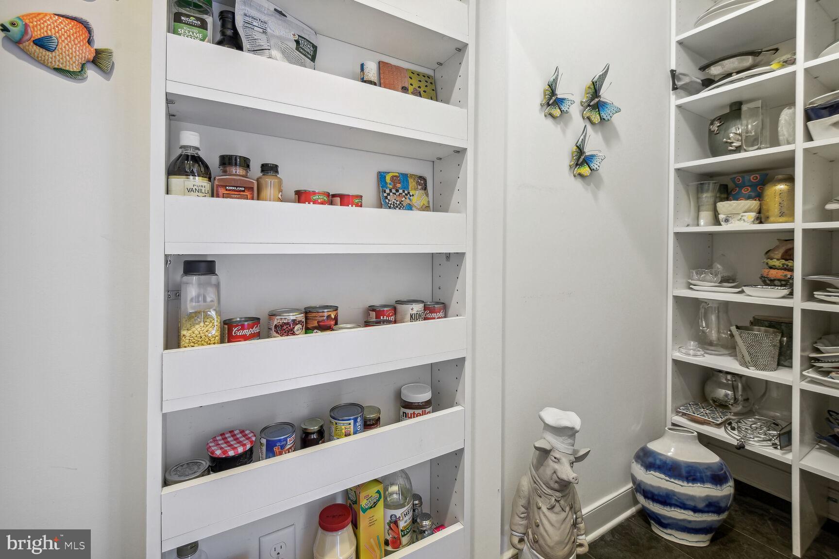 CROWN FARM - Residential