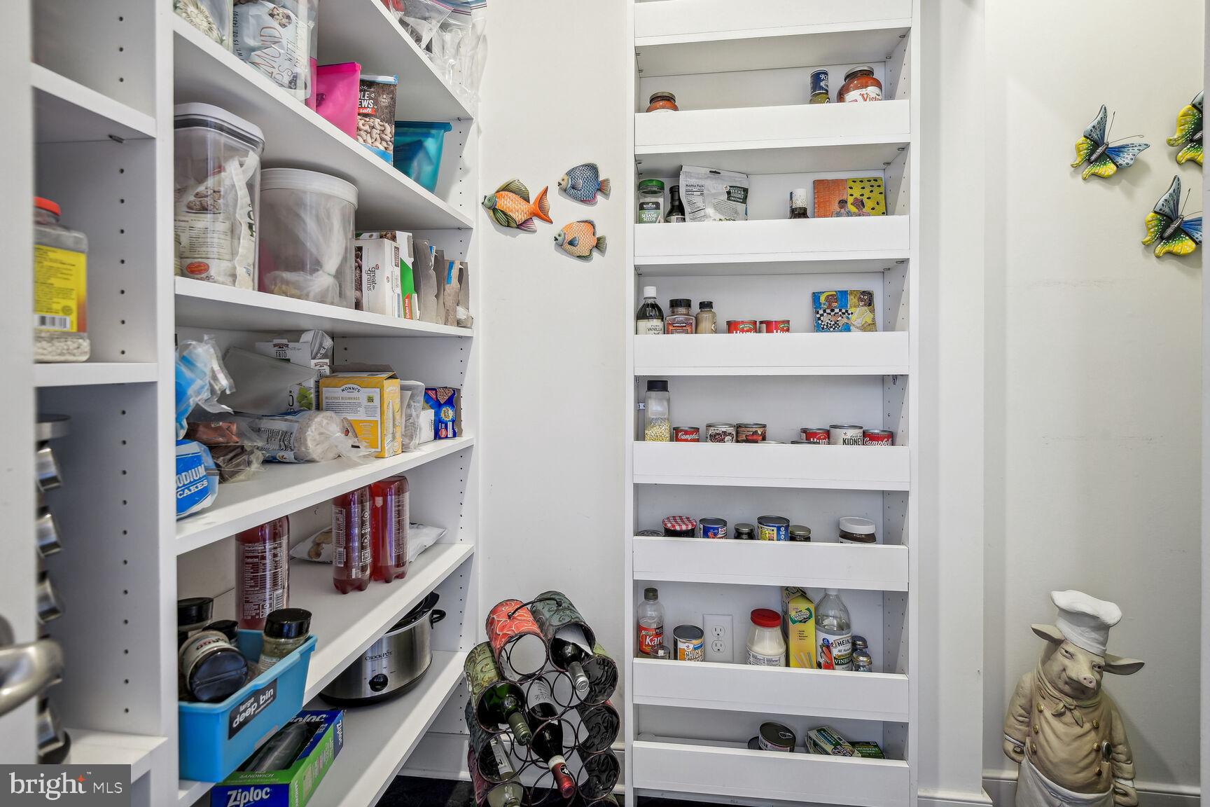 CROWN FARM - Residential