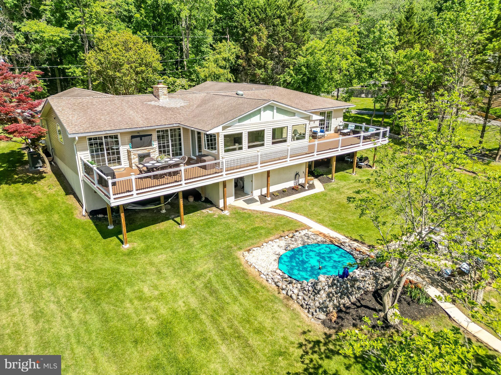 GREEN GABLES - Residential