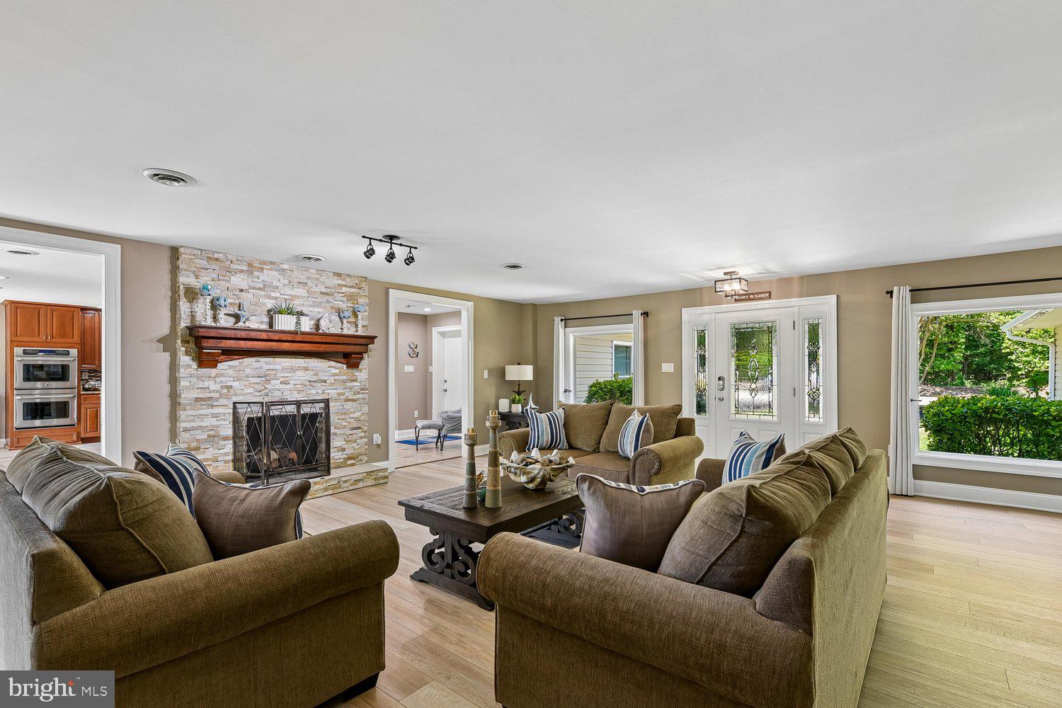 GREEN GABLES - Residential