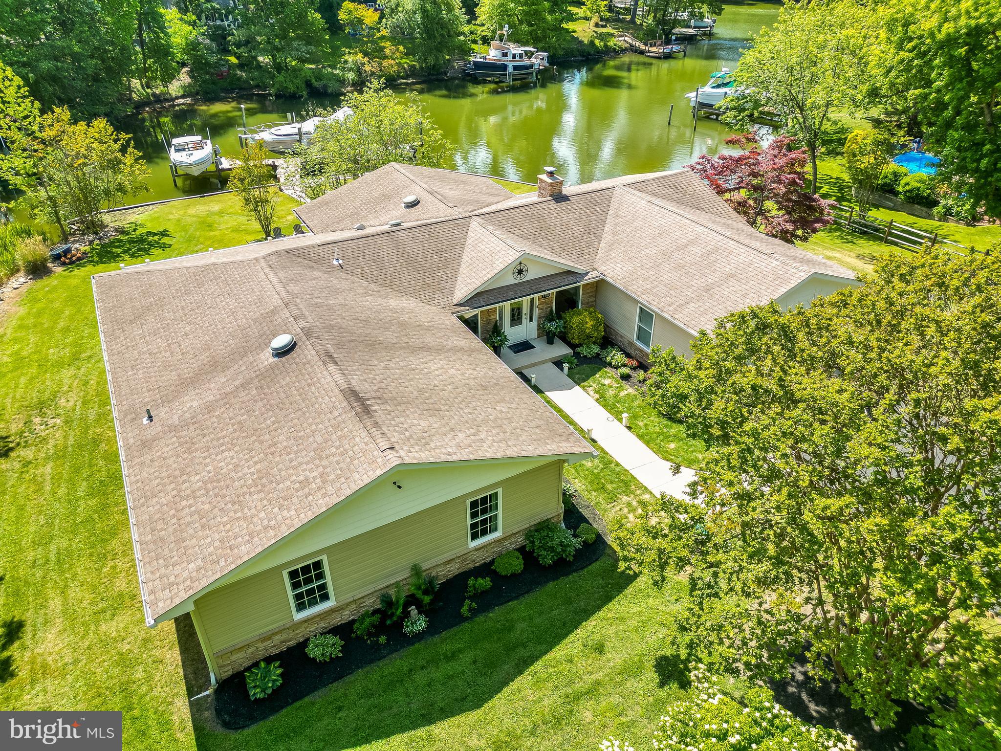GREEN GABLES - Residential