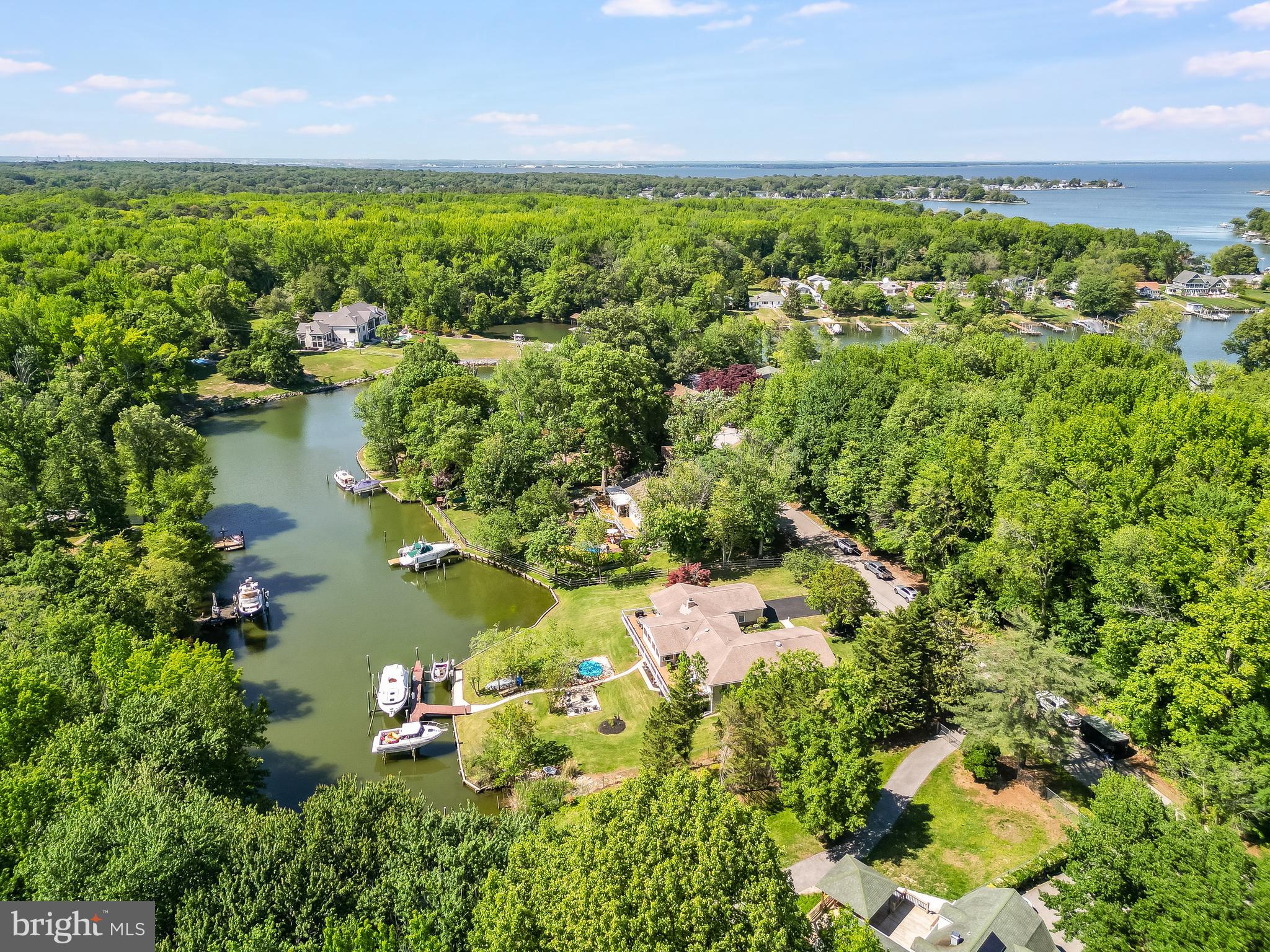 GREEN GABLES - Residential