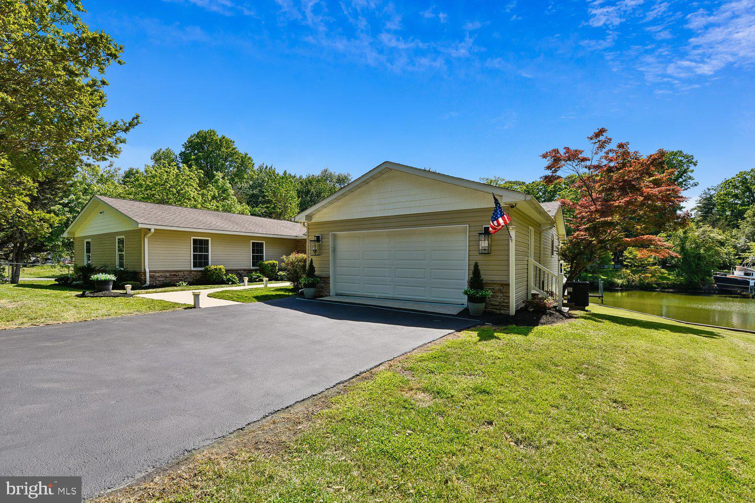 GREEN GABLES - Residential