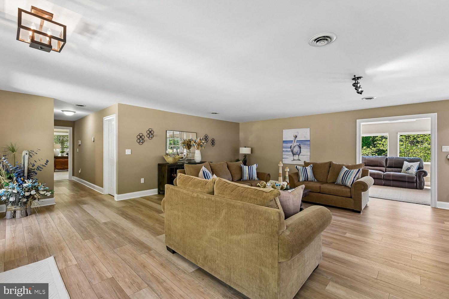GREEN GABLES - Residential
