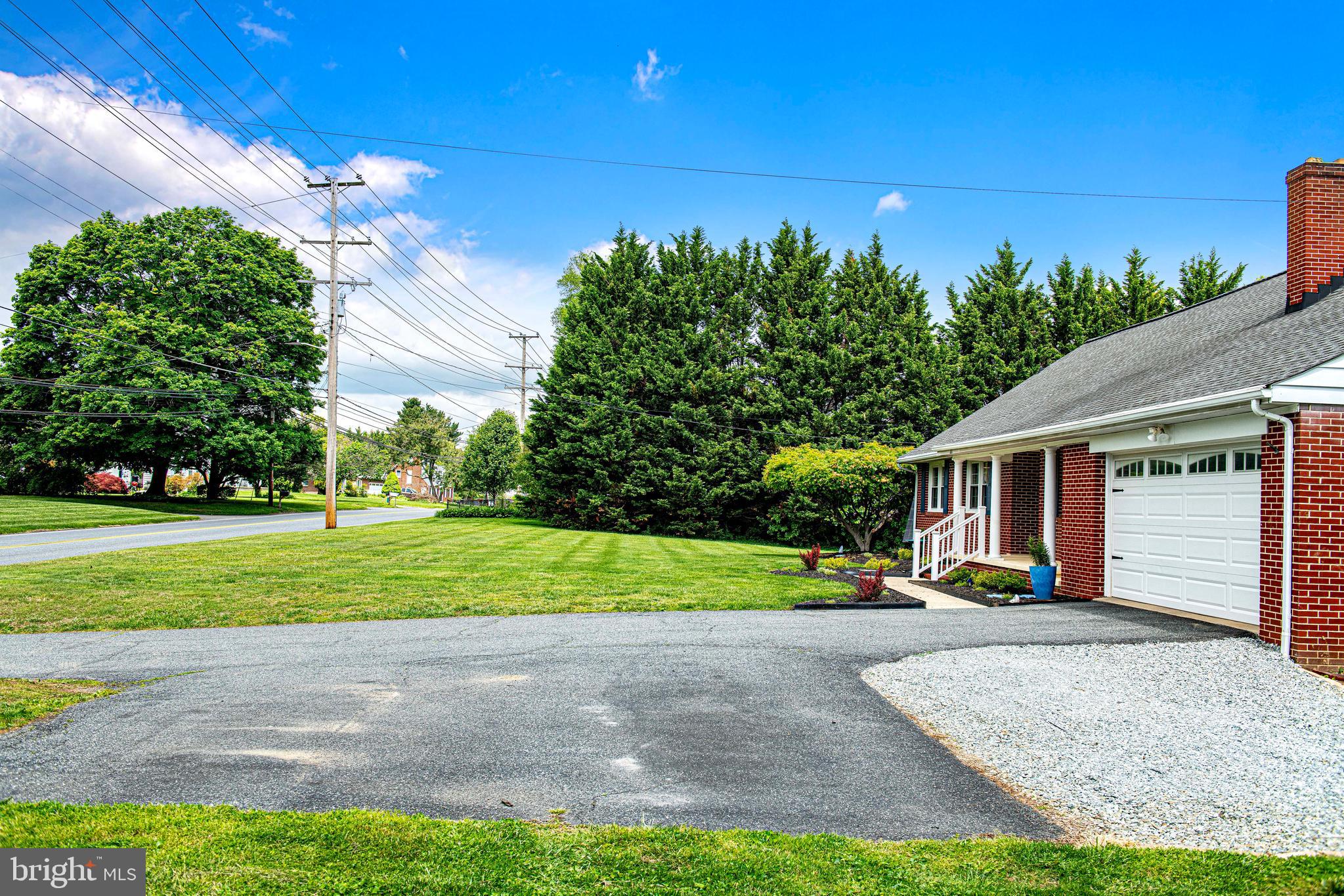 JARRETTSVILLE - Residential