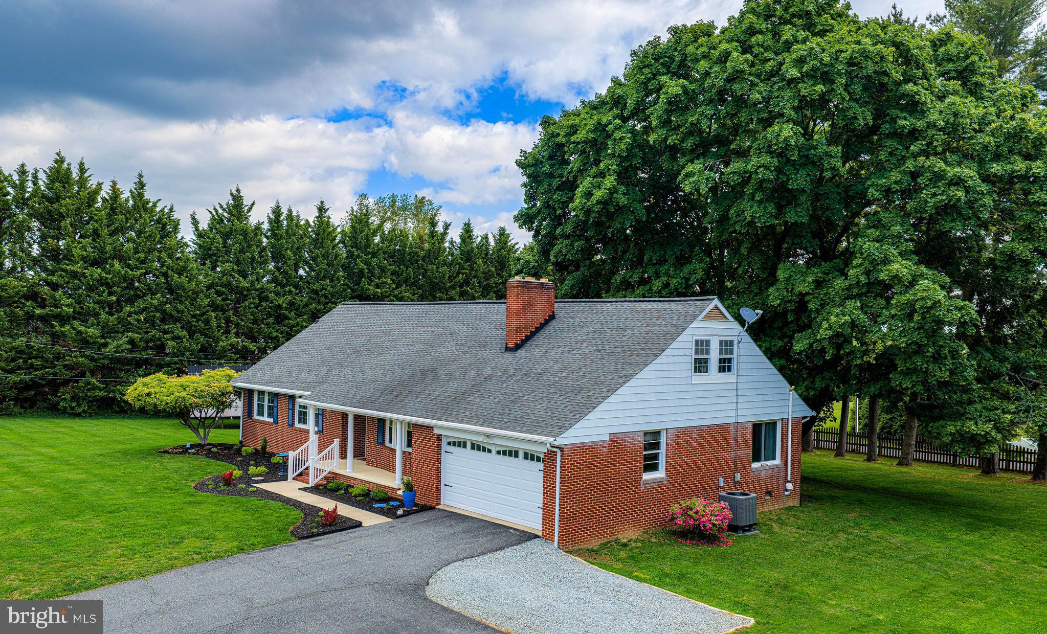 JARRETTSVILLE - Residential