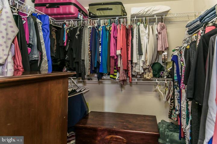 DOMINION STATION - Residential Lease