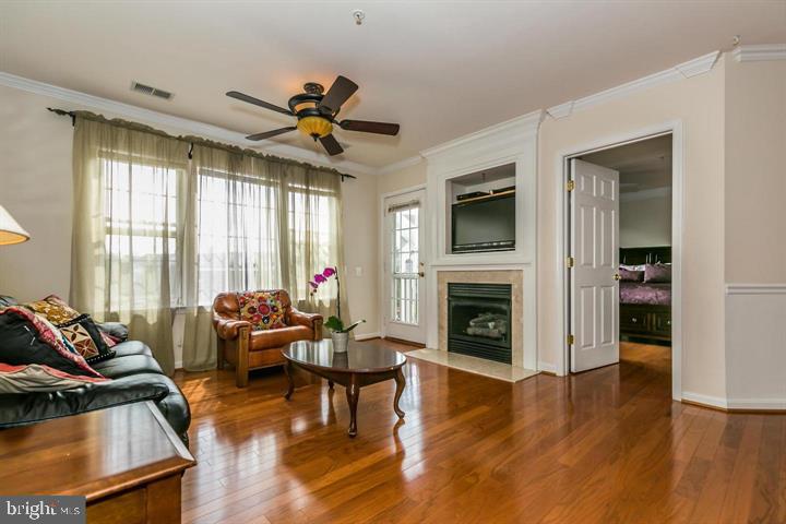 DOMINION STATION - Residential Lease