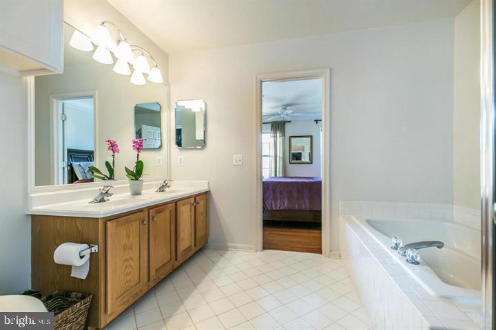 DOMINION STATION - Residential Lease