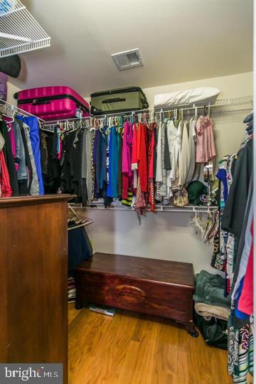 DOMINION STATION - Residential Lease