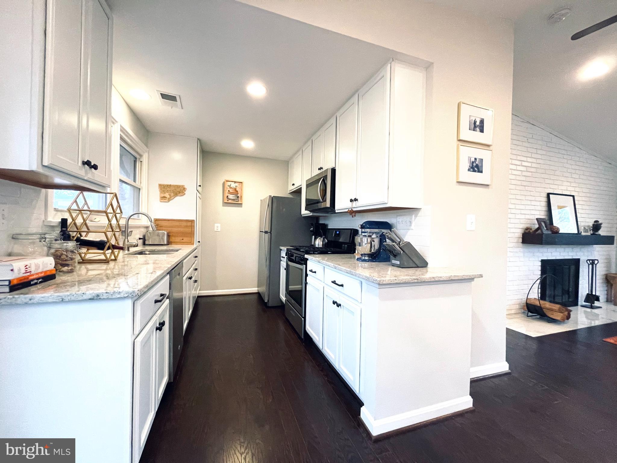 WOODLEY - Residential Lease