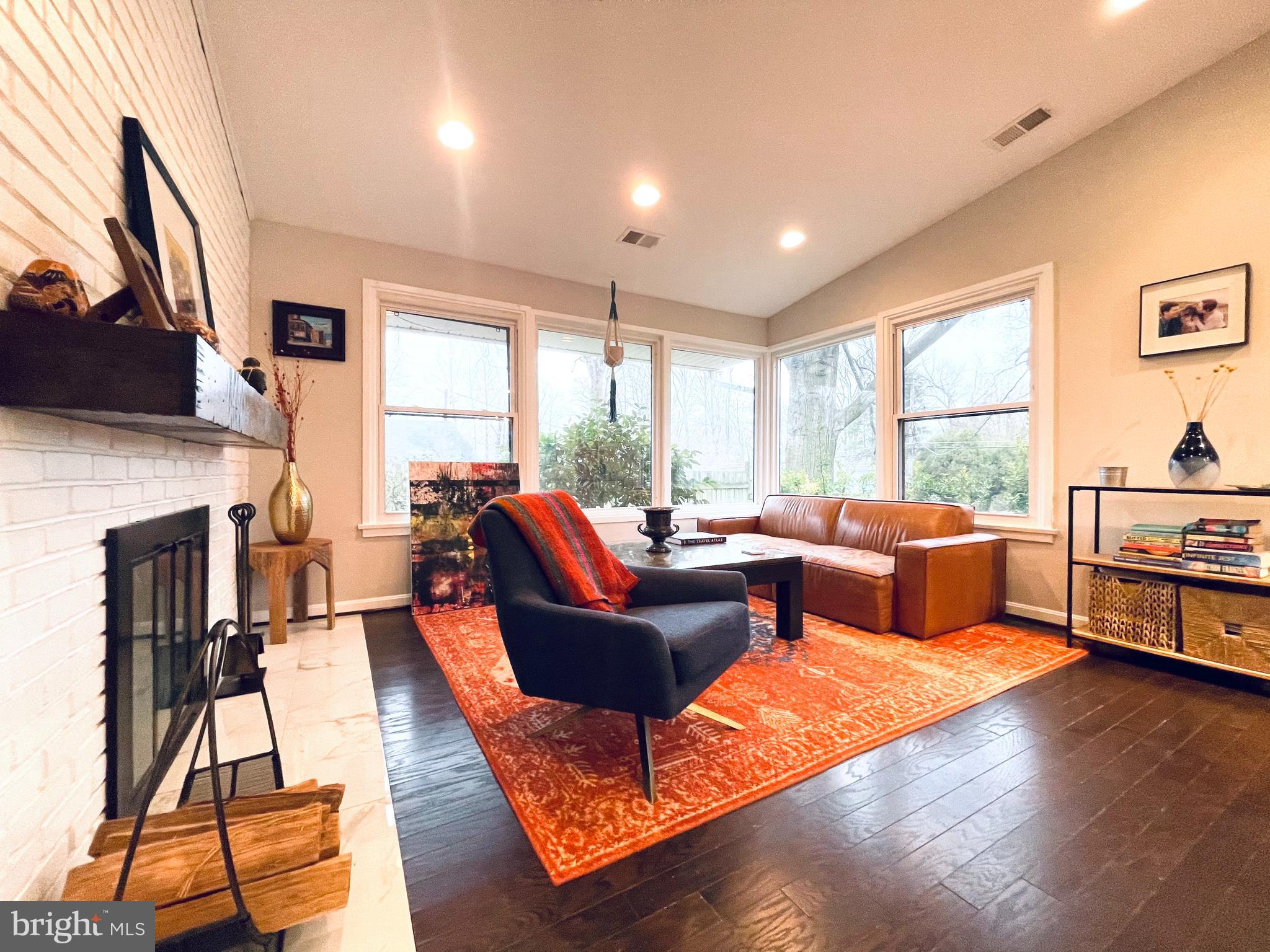 WOODLEY - Residential Lease