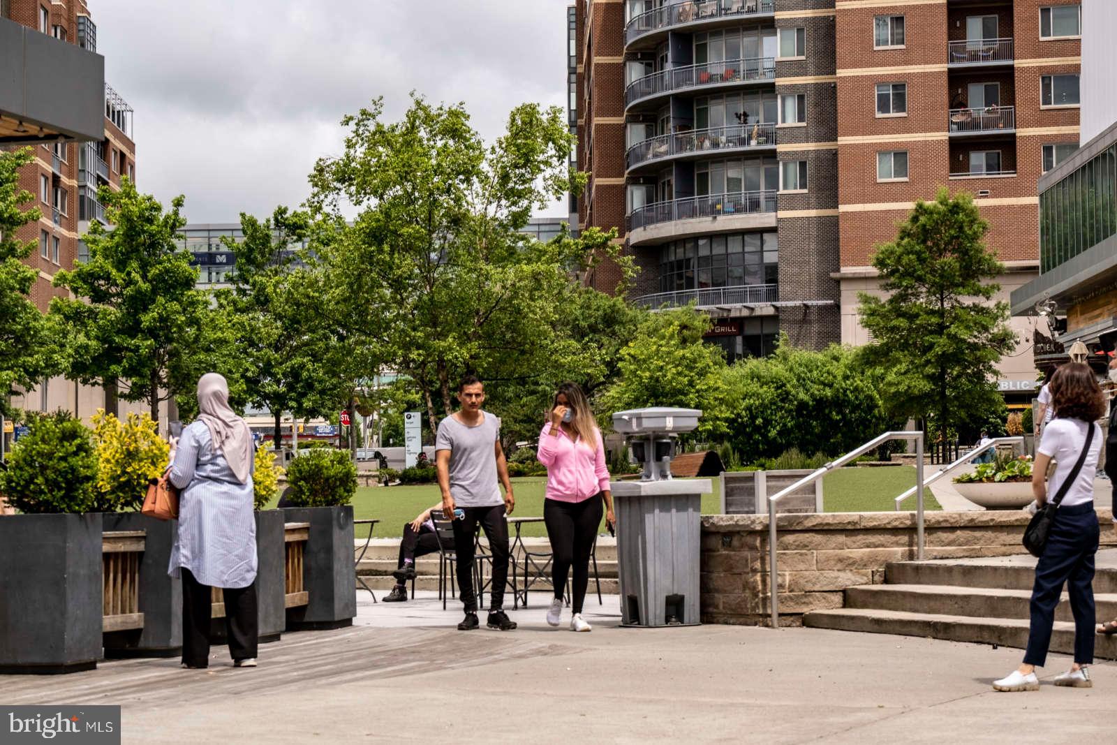 WOODLEY - Residential Lease