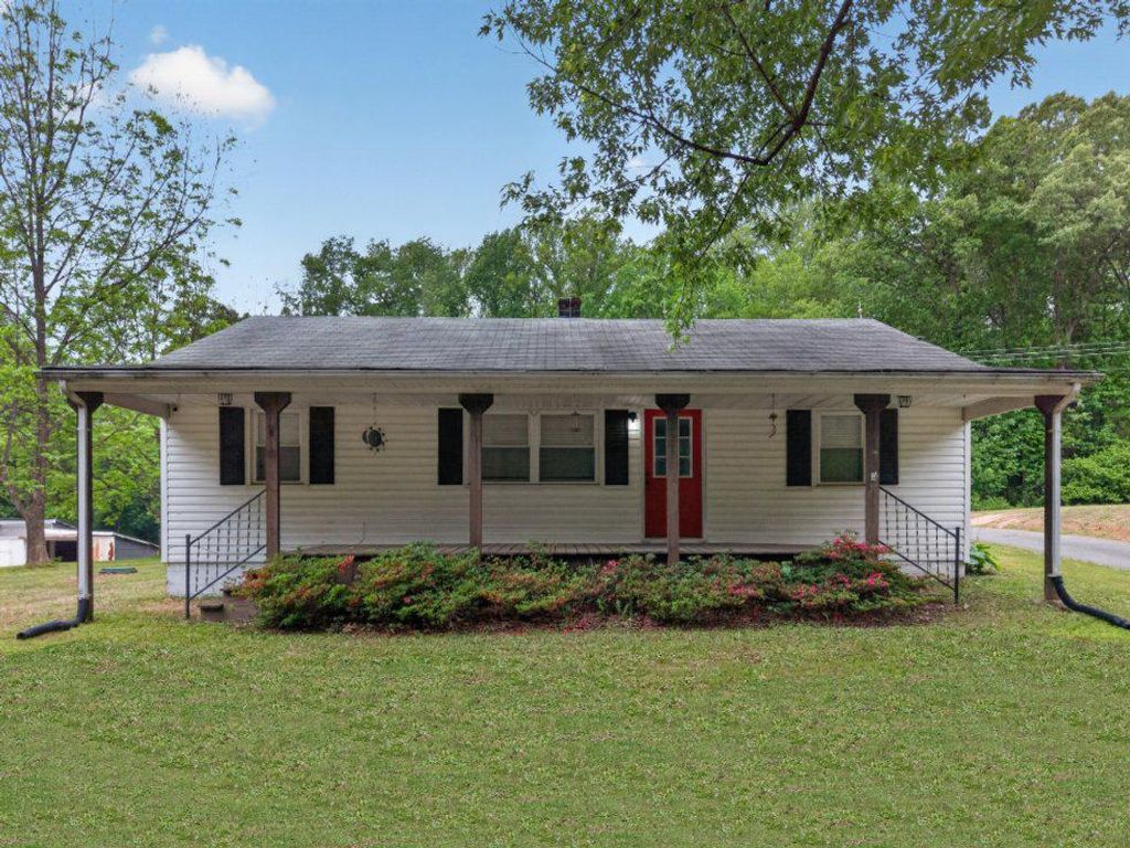 Photo of 6800 Partlow Road, SPOTSYLVANIA, VA 22551 (MLS # VASP2041680)