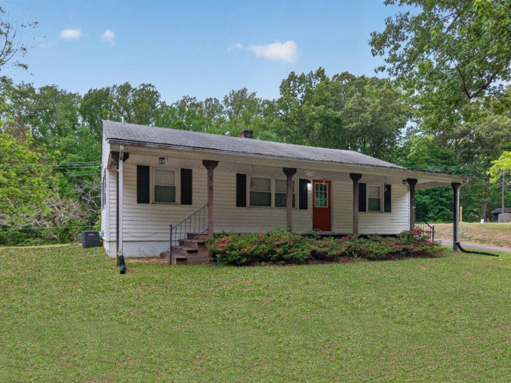 Photo of 6800 Partlow Road, SPOTSYLVANIA, VA 22551 (MLS # VASP2041680)