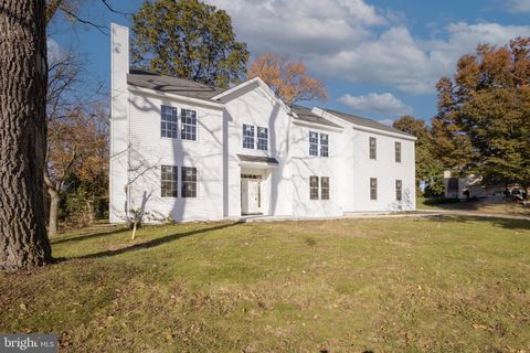 Photo of 900 Bellaire Avenue, AMBLER, PA 19002 (MLS # PAMC2159610)