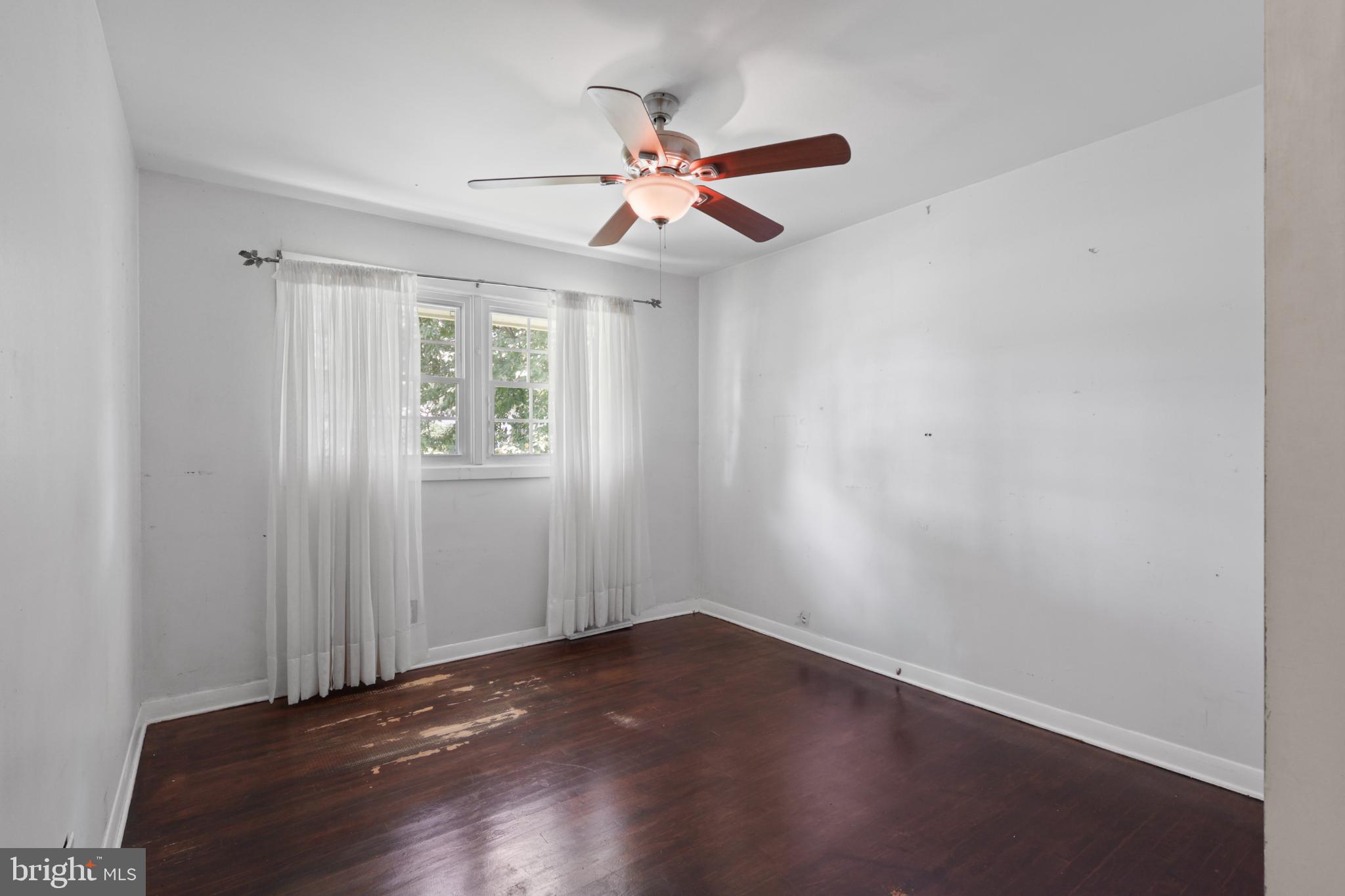 GRAFTON VILLAGE - Residential