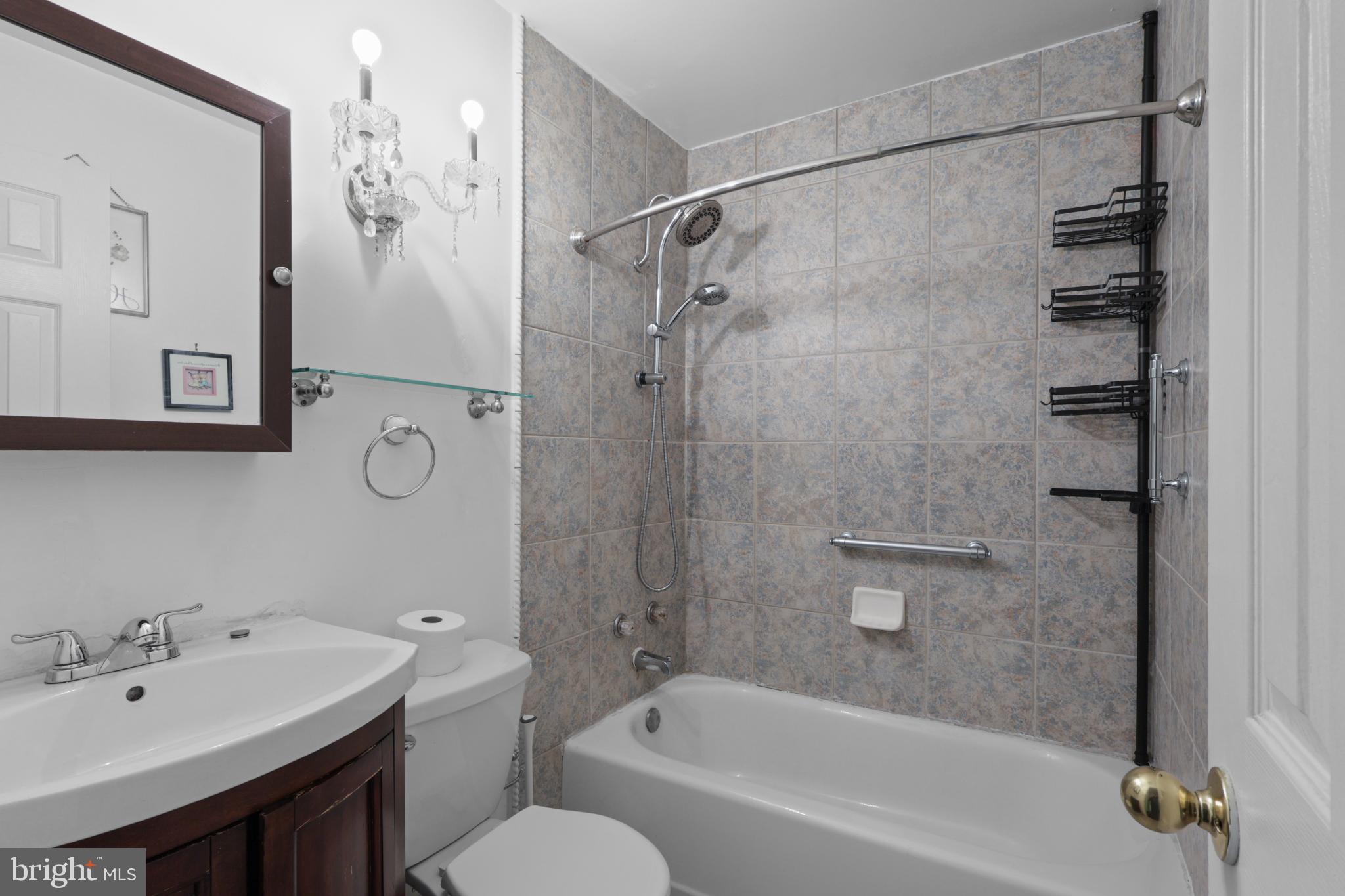 GRAFTON VILLAGE - Residential