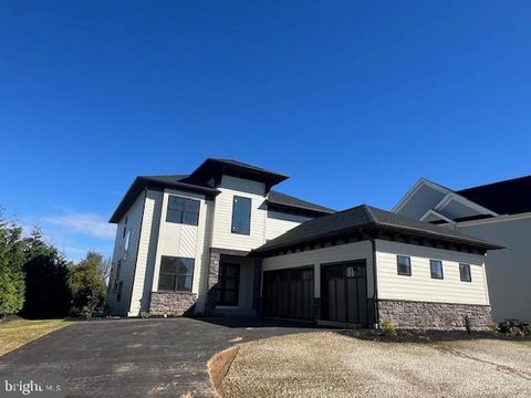 Photo of 2511 Crowfoot Lane Lot#25, EAST PETERSBURG, PA 17520 (MLS # PALA2065384)