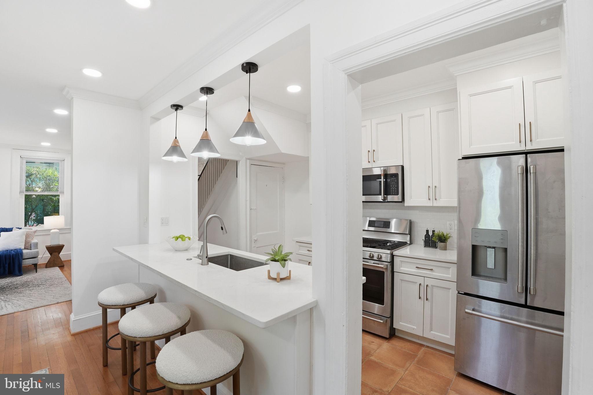 1228 ORREN STREET NE