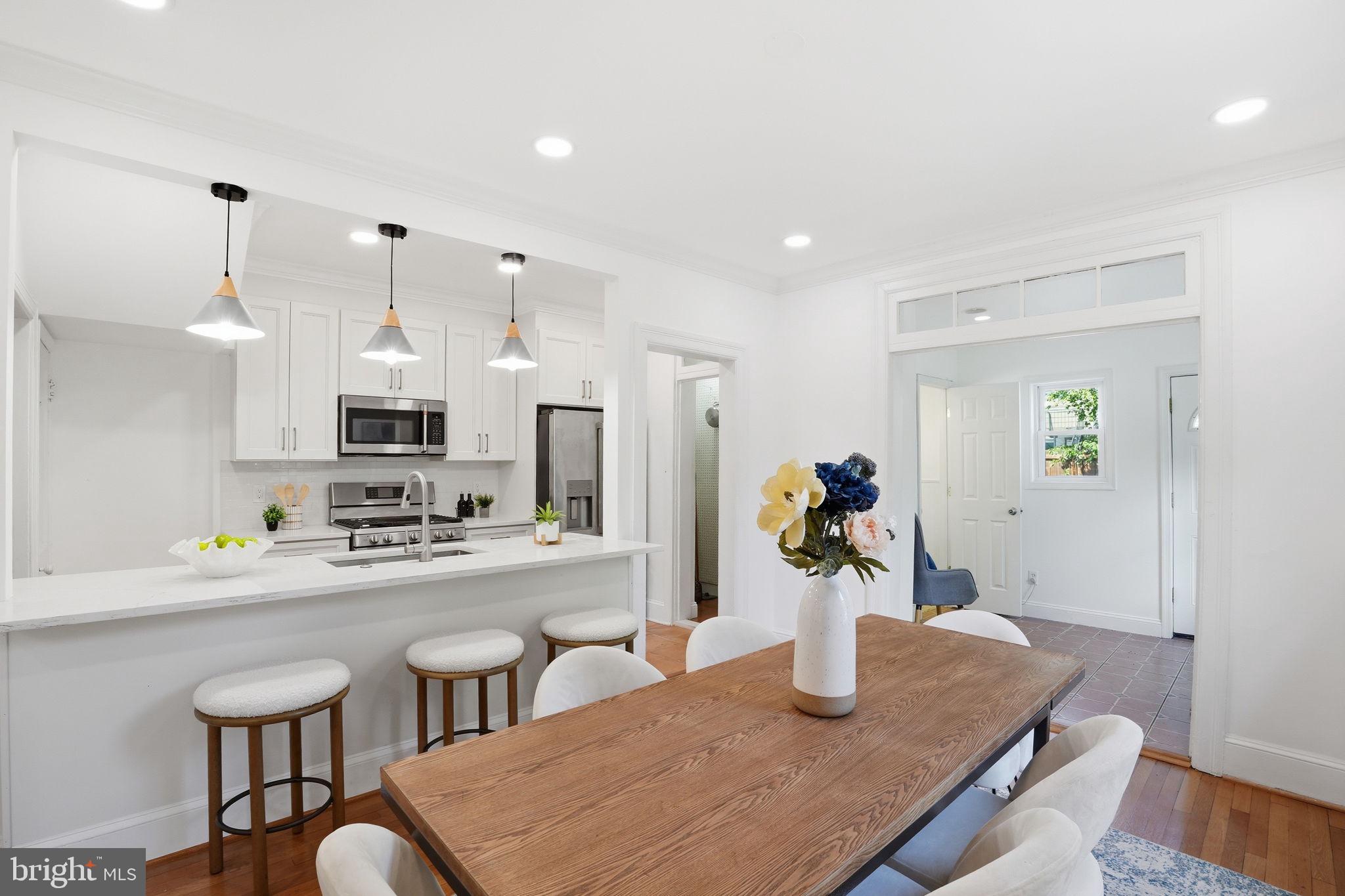 1228 ORREN STREET NE