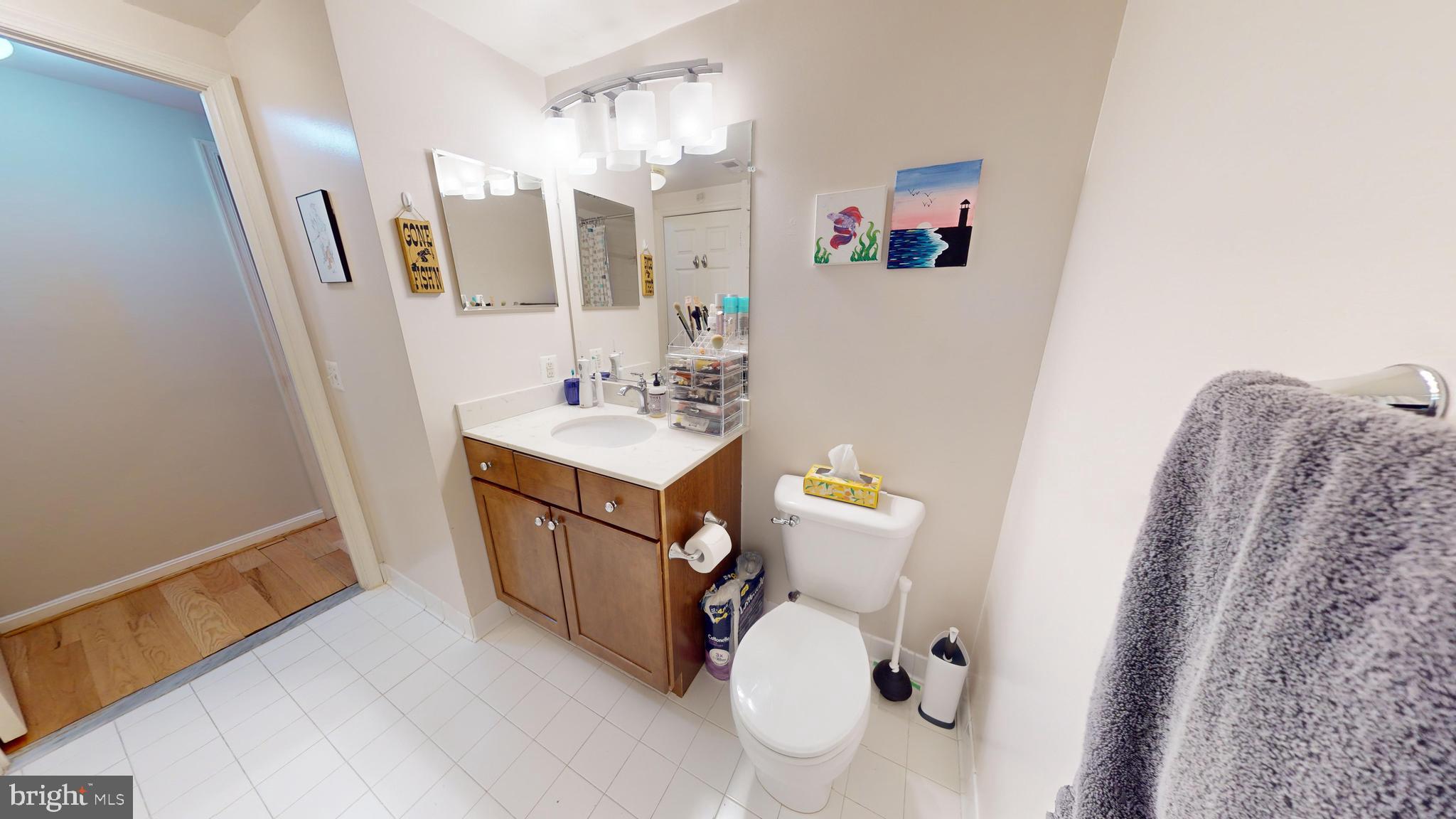 LEXINGTON SQUARE - Residential Lease