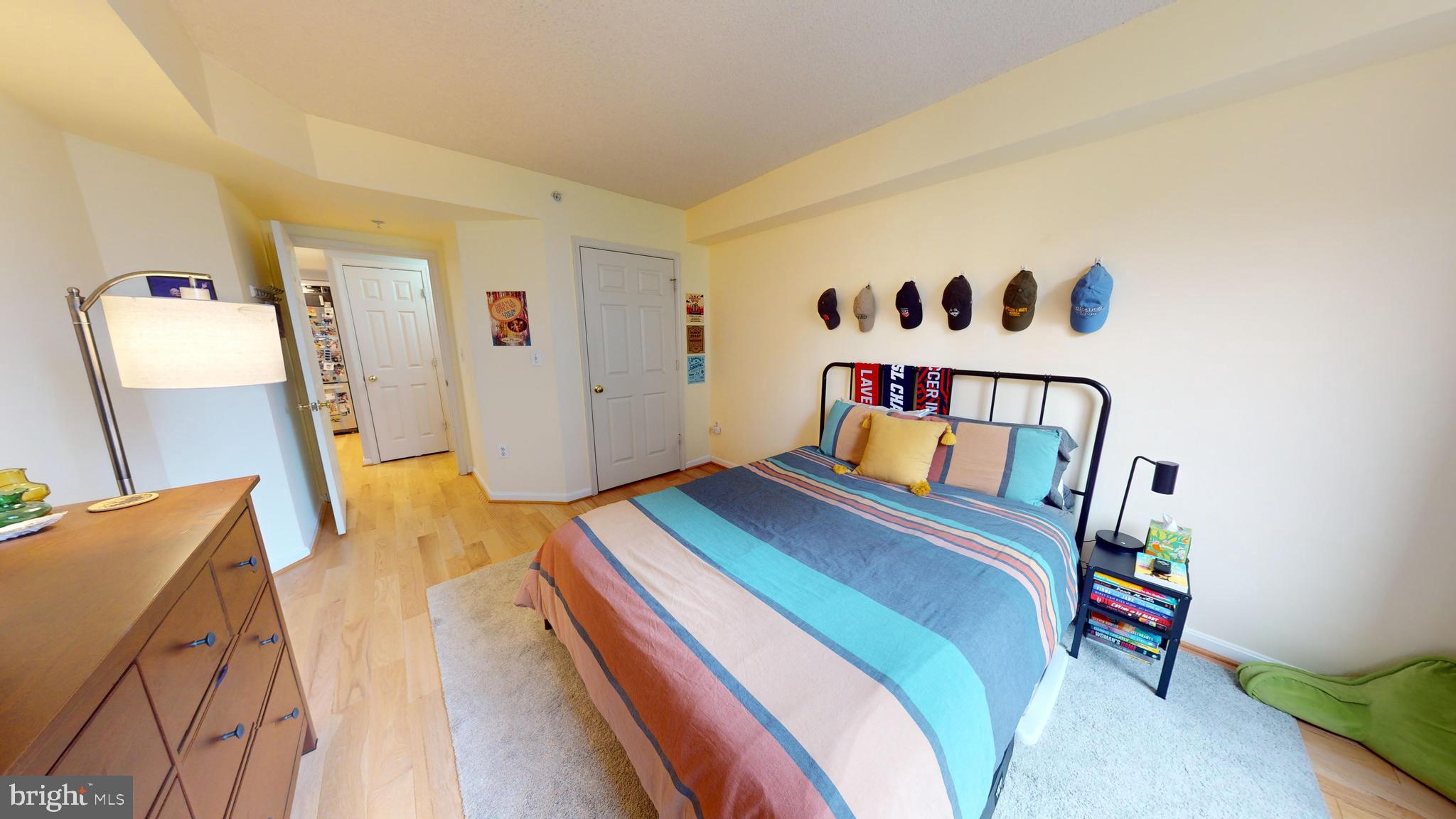 LEXINGTON SQUARE - Residential Lease