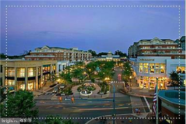 RIVER PLACE - Residential Lease