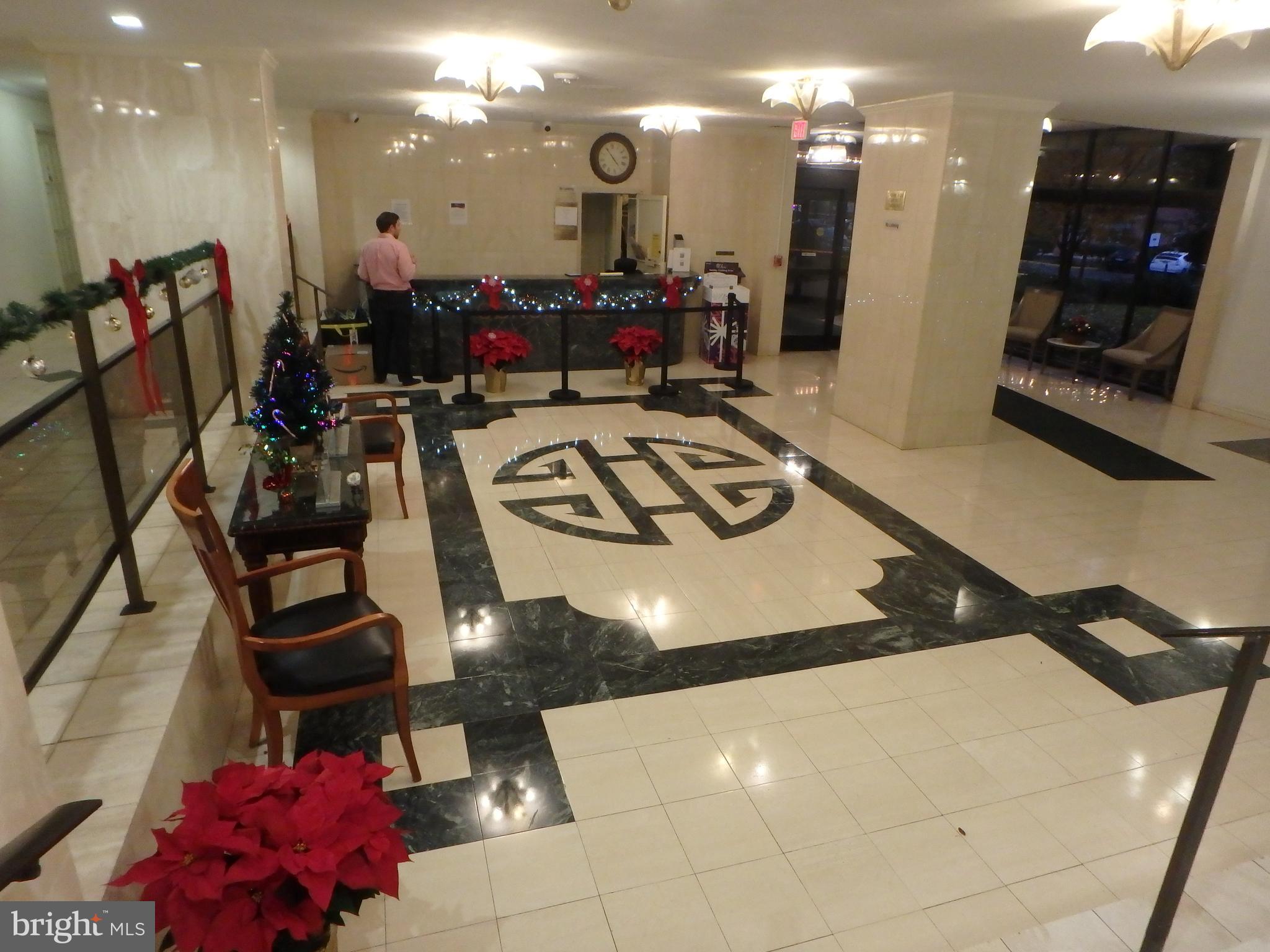 RIVER PLACE - Residential Lease