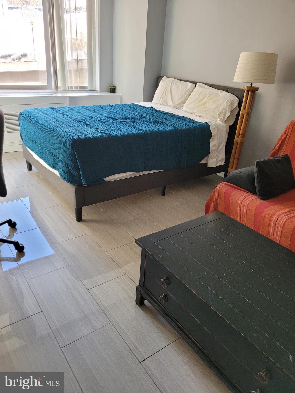 RIVER PLACE - Residential Lease