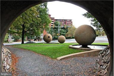 RIVER PLACE - Residential Lease