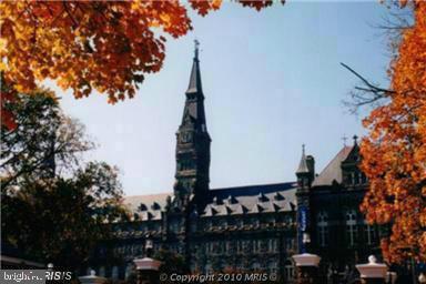 RIVER PLACE - Residential Lease