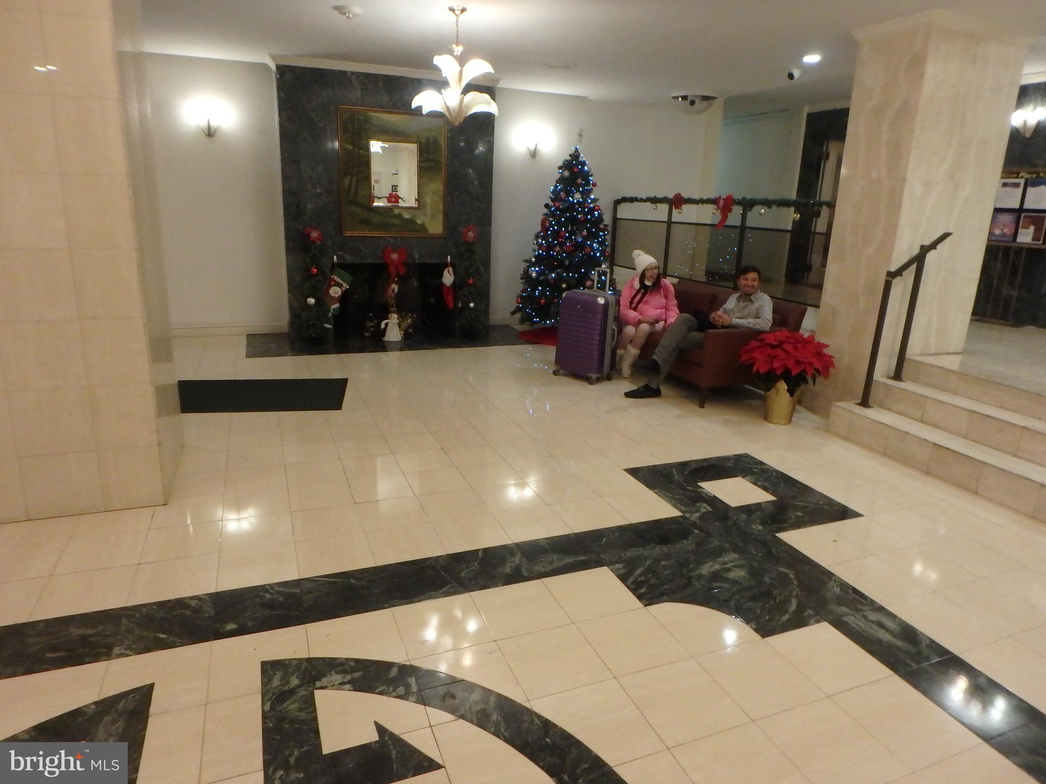 RIVER PLACE - Residential Lease