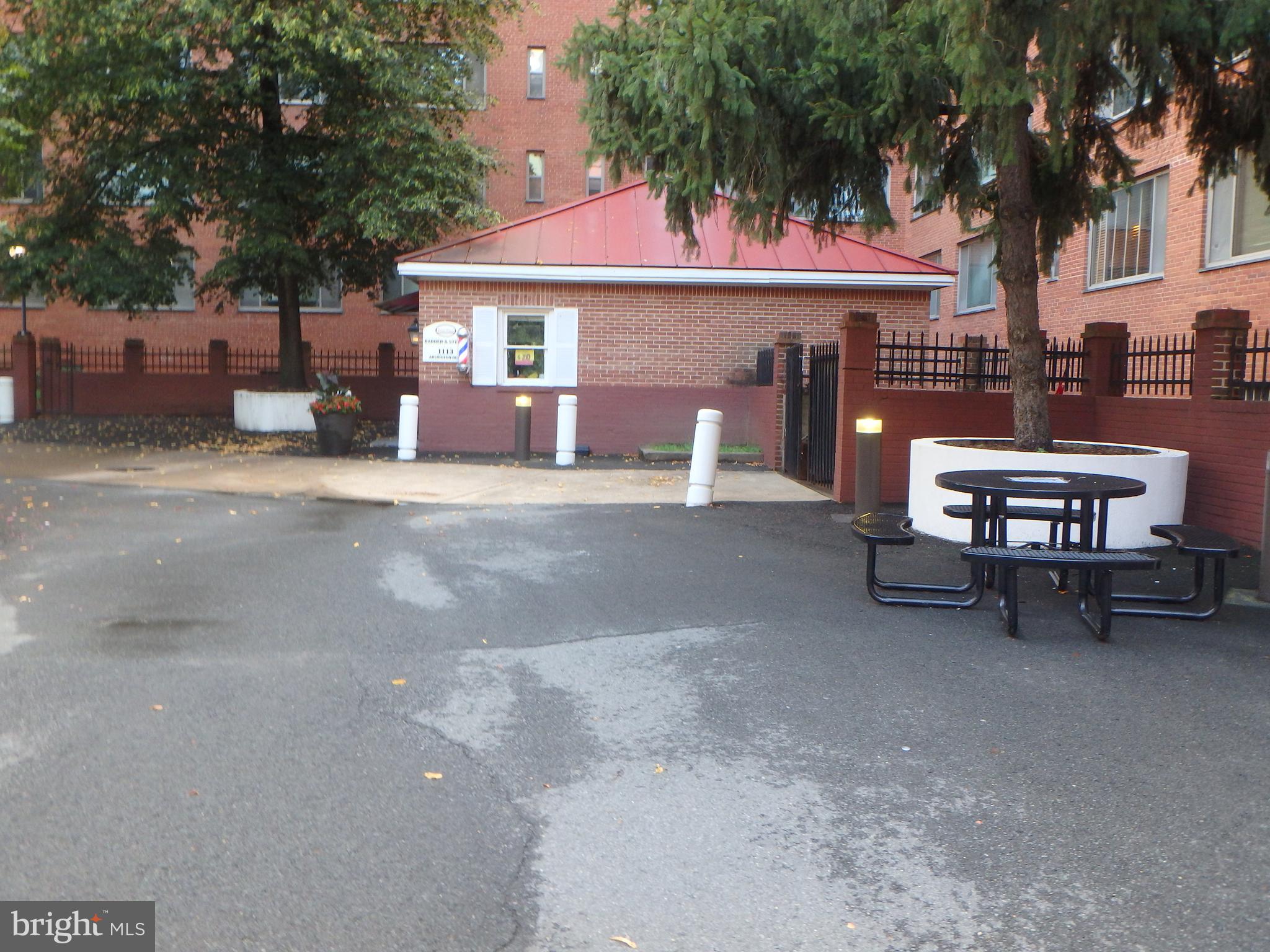 RIVER PLACE - Residential Lease