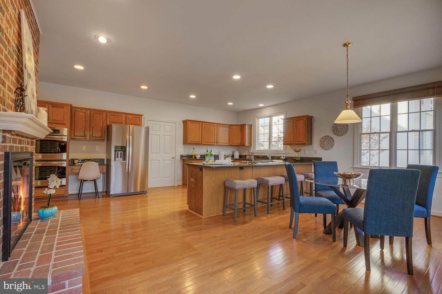 WOODLAND LAKE - Residential