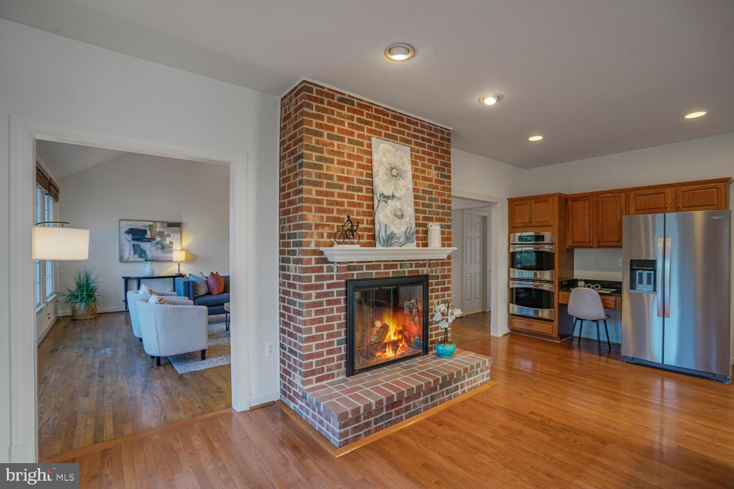 WOODLAND LAKE - Residential