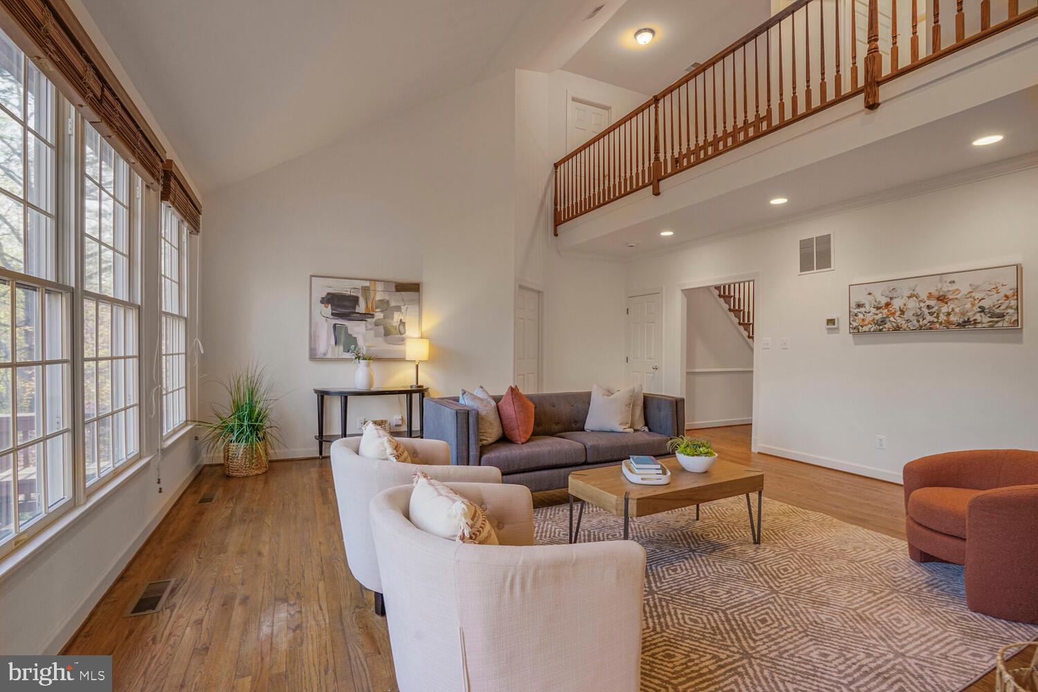 WOODLAND LAKE - Residential