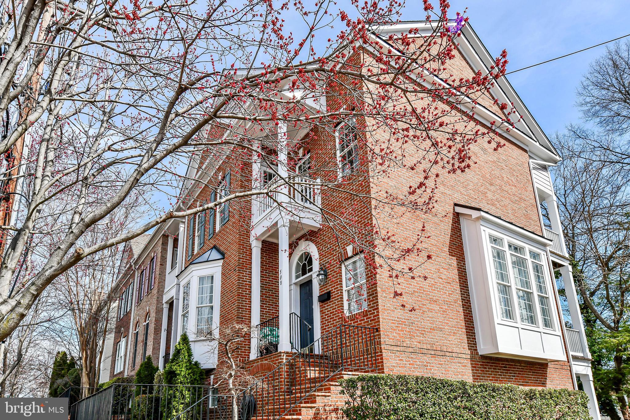 508 S FAYETTE STREET S