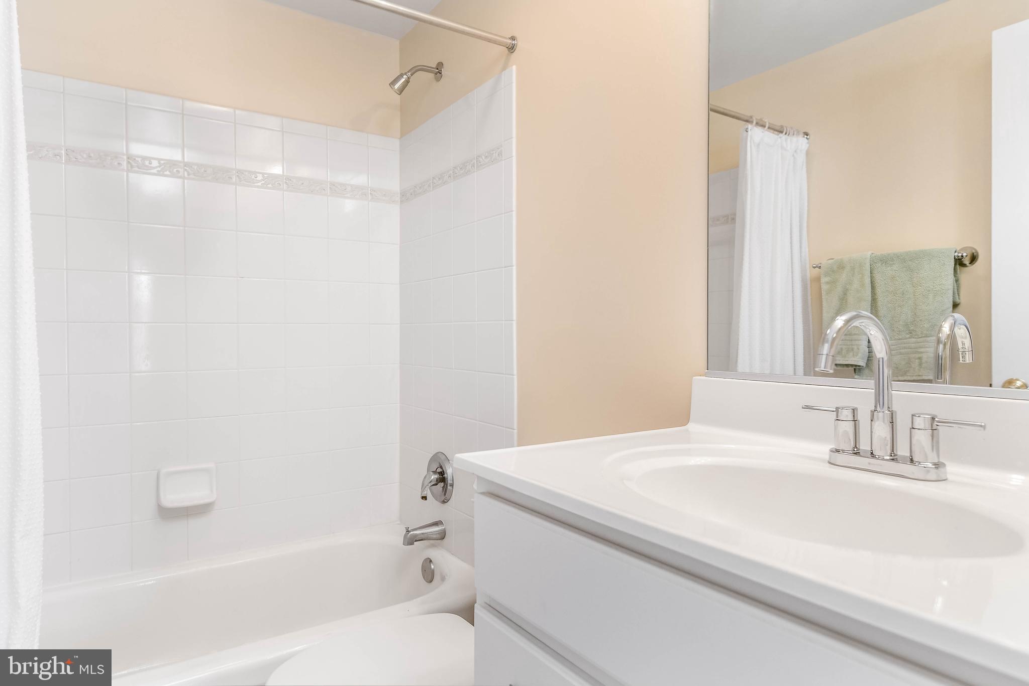 WILKES CORNER - Residential