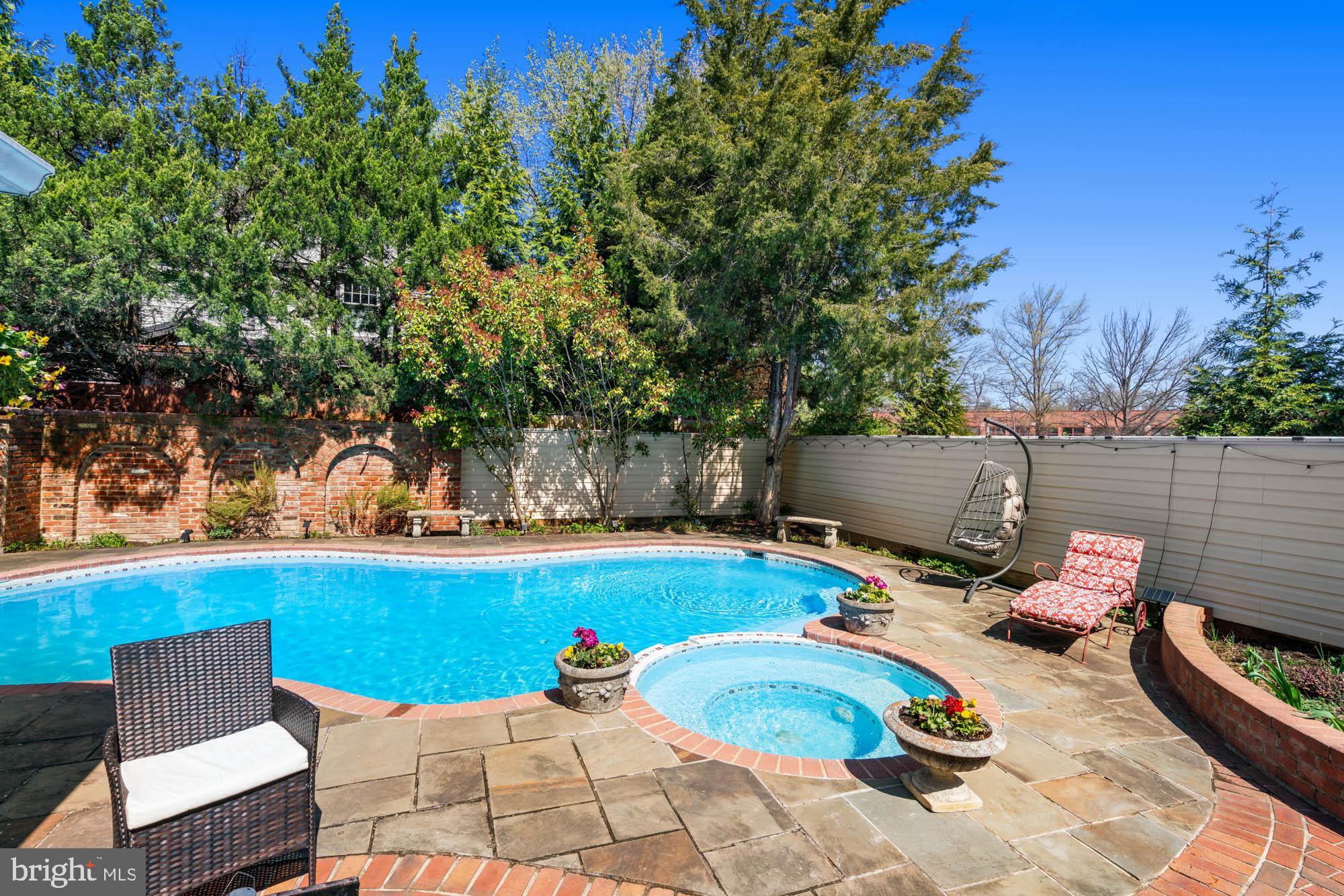 PT BETHESDA OUT RES 1 - Residential