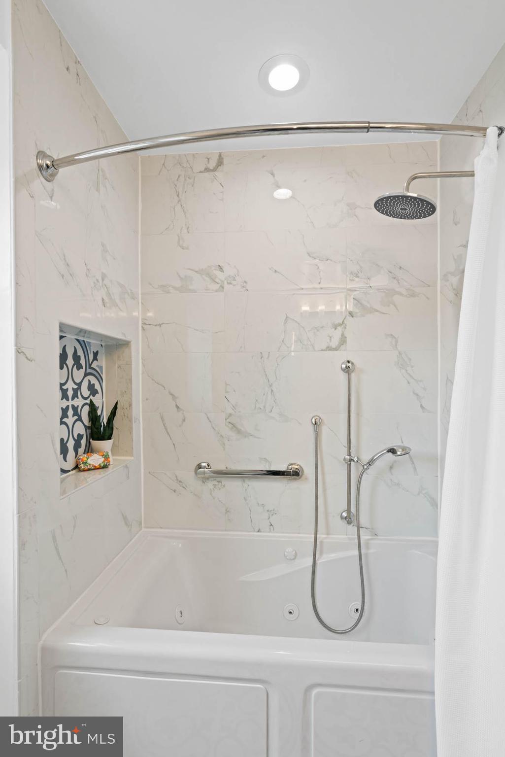 PT BETHESDA OUT RES 1 - Residential