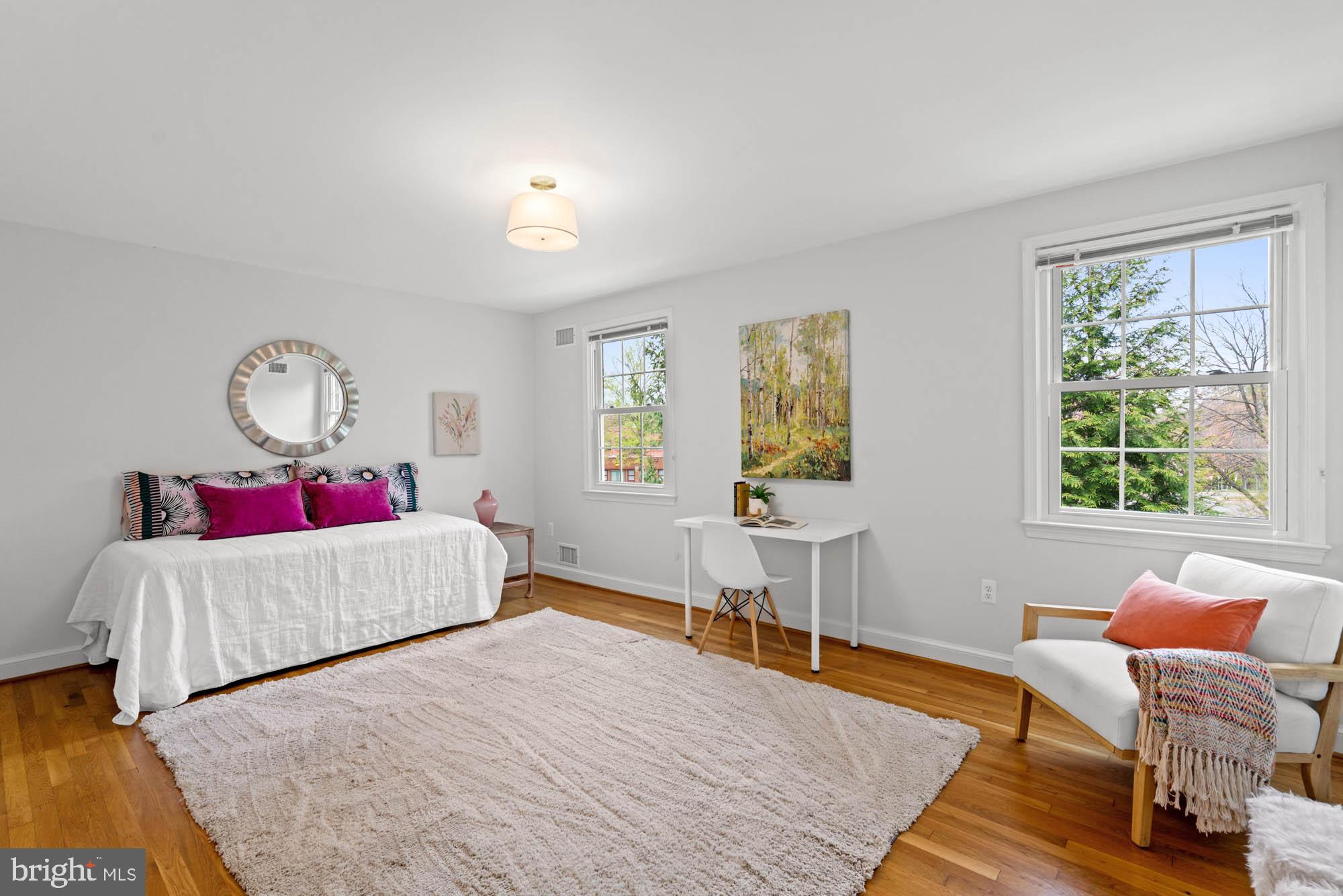 PT BETHESDA OUT RES 1 - Residential