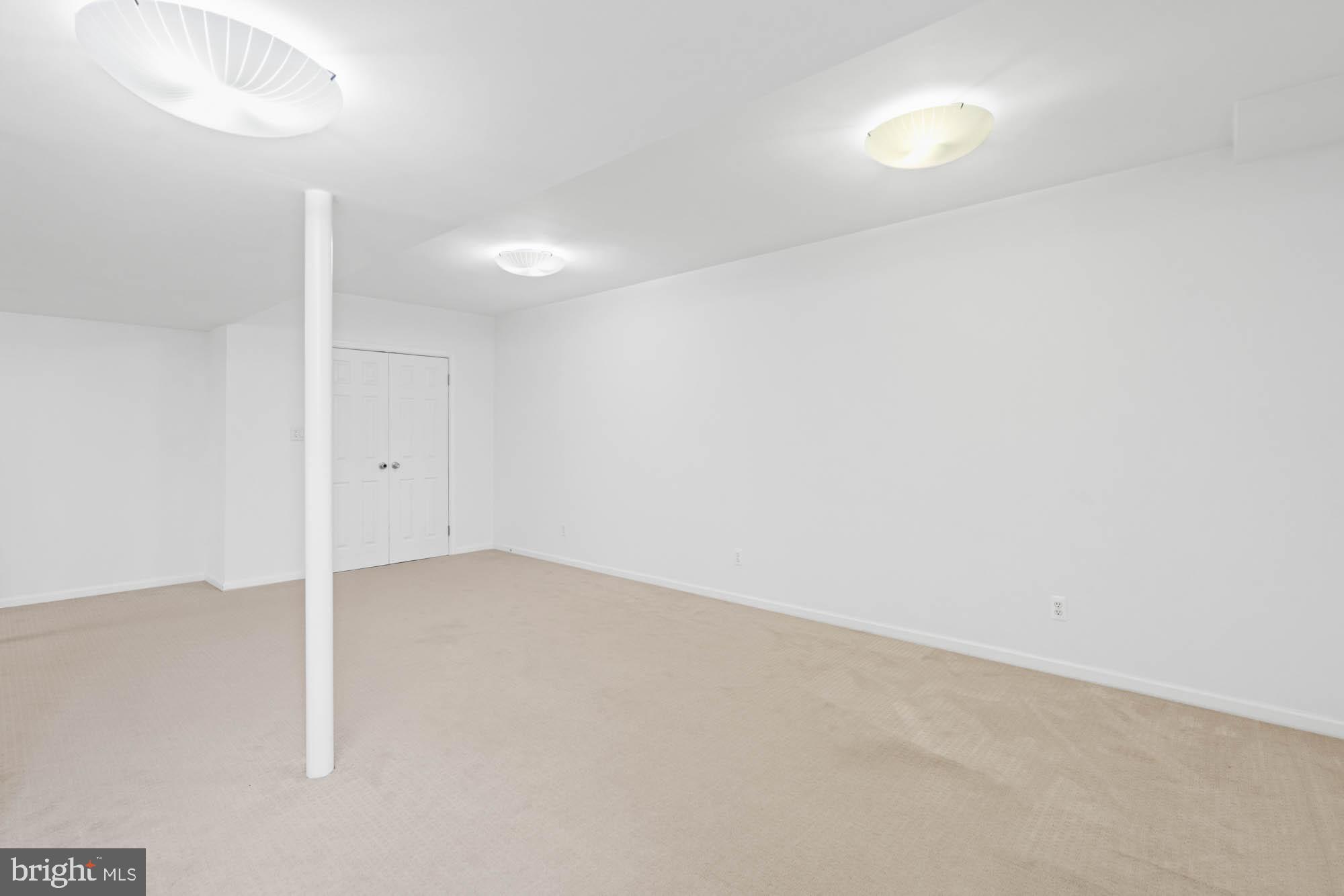 PT BETHESDA OUT RES 1 - Residential