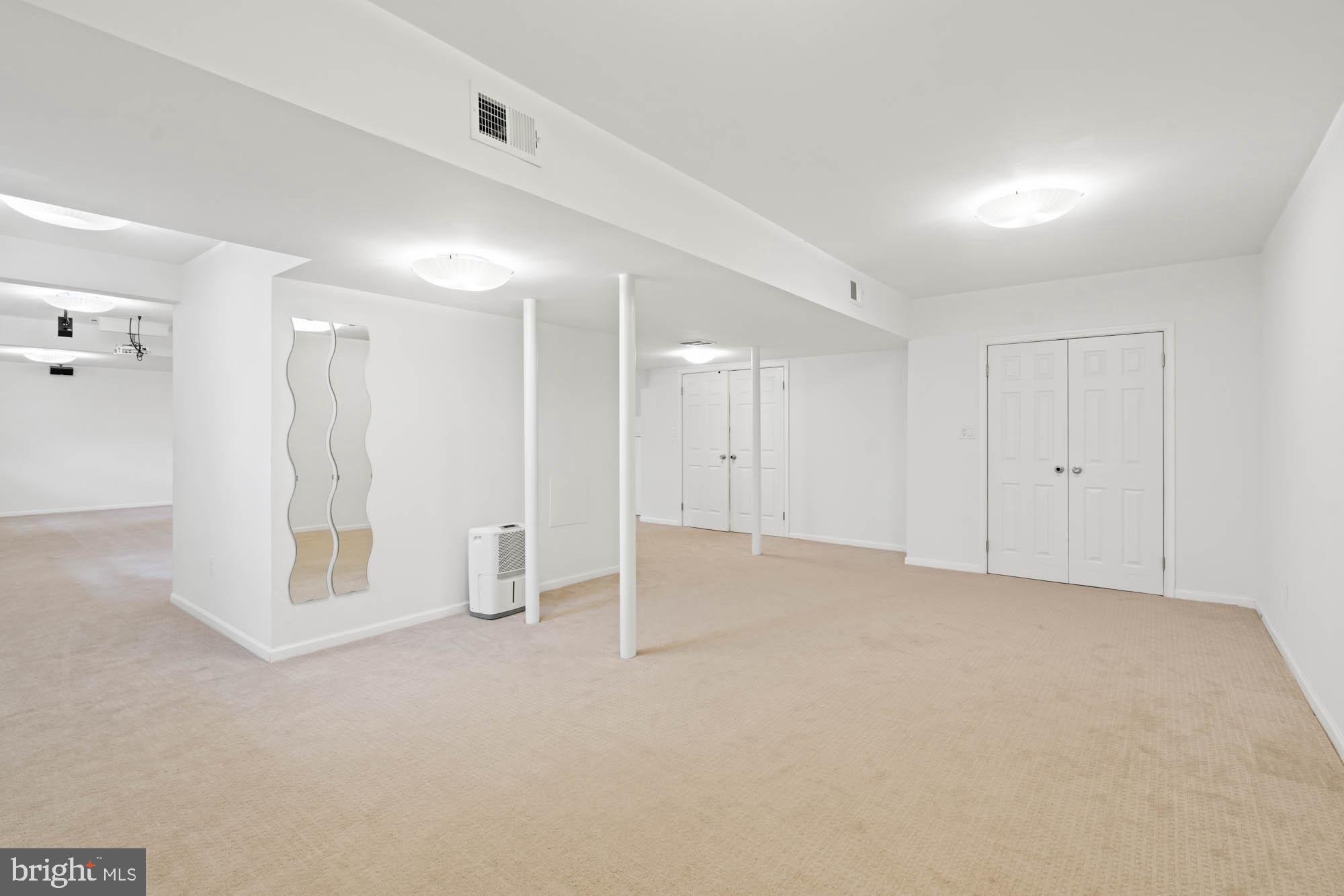 PT BETHESDA OUT RES 1 - Residential