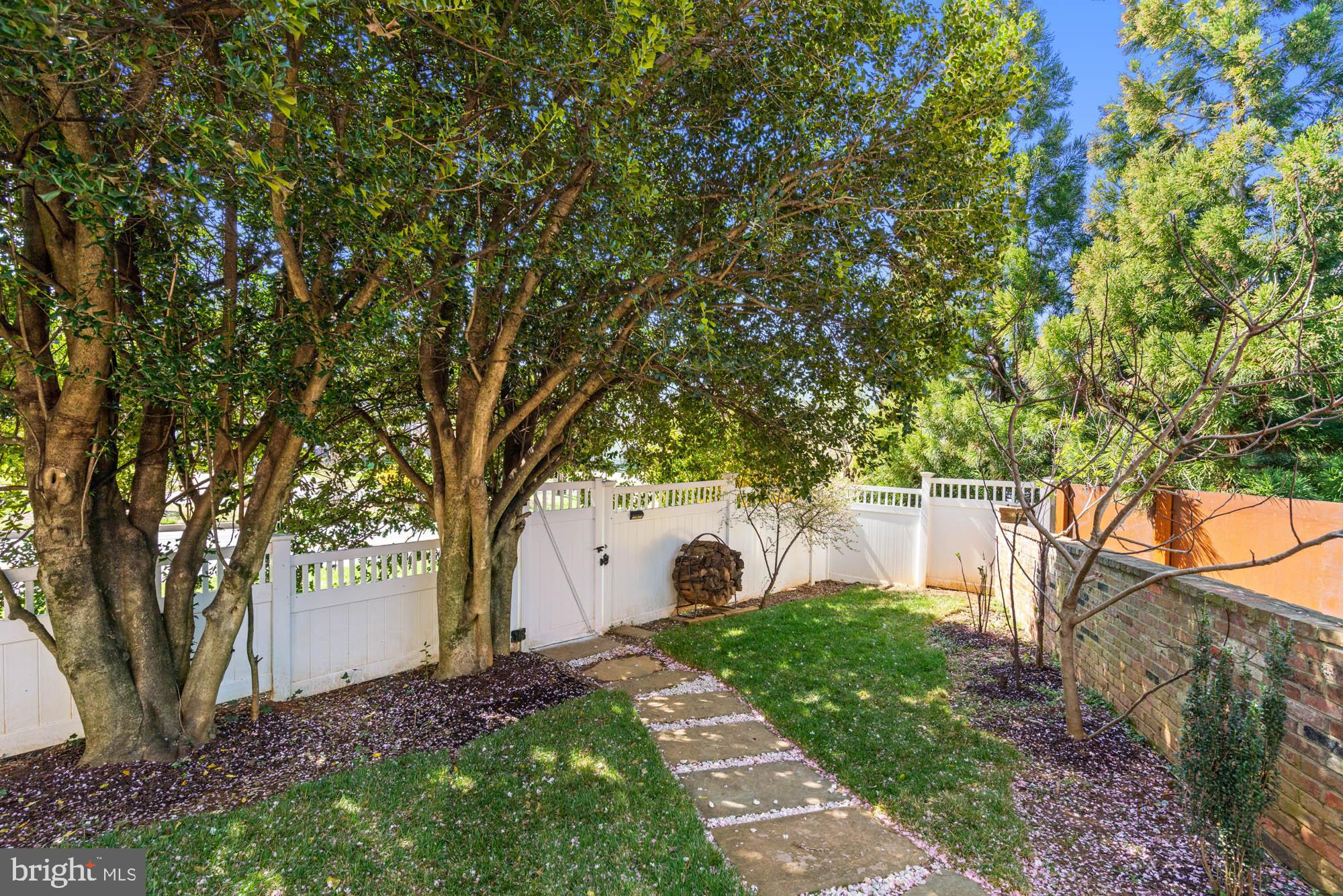 PT BETHESDA OUT RES 1 - Residential