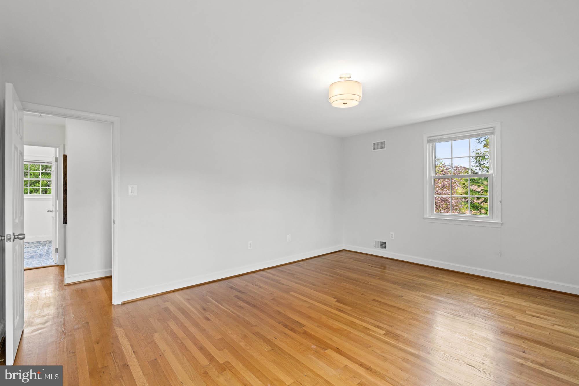 PT BETHESDA OUT RES 1 - Residential