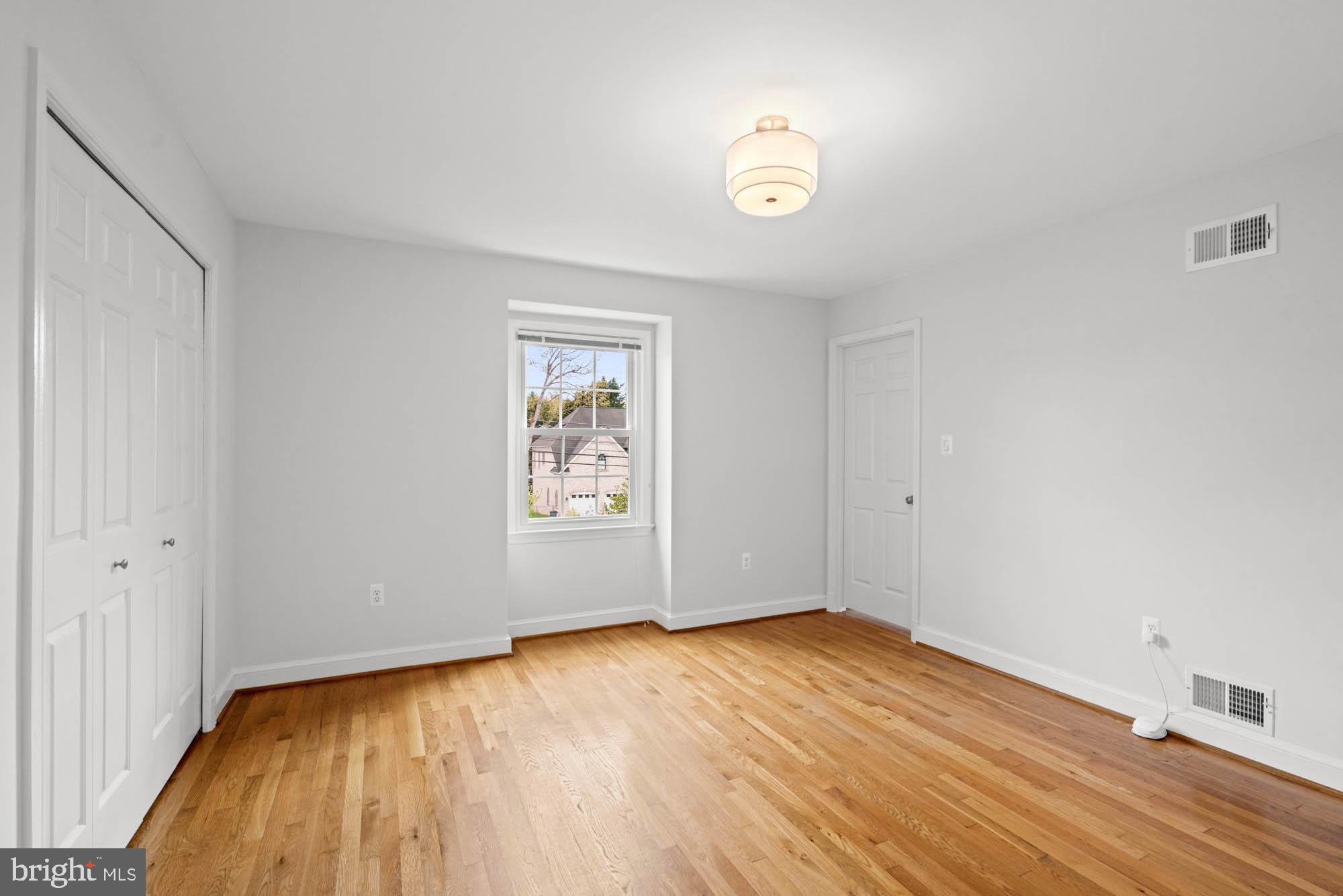 PT BETHESDA OUT RES 1 - Residential